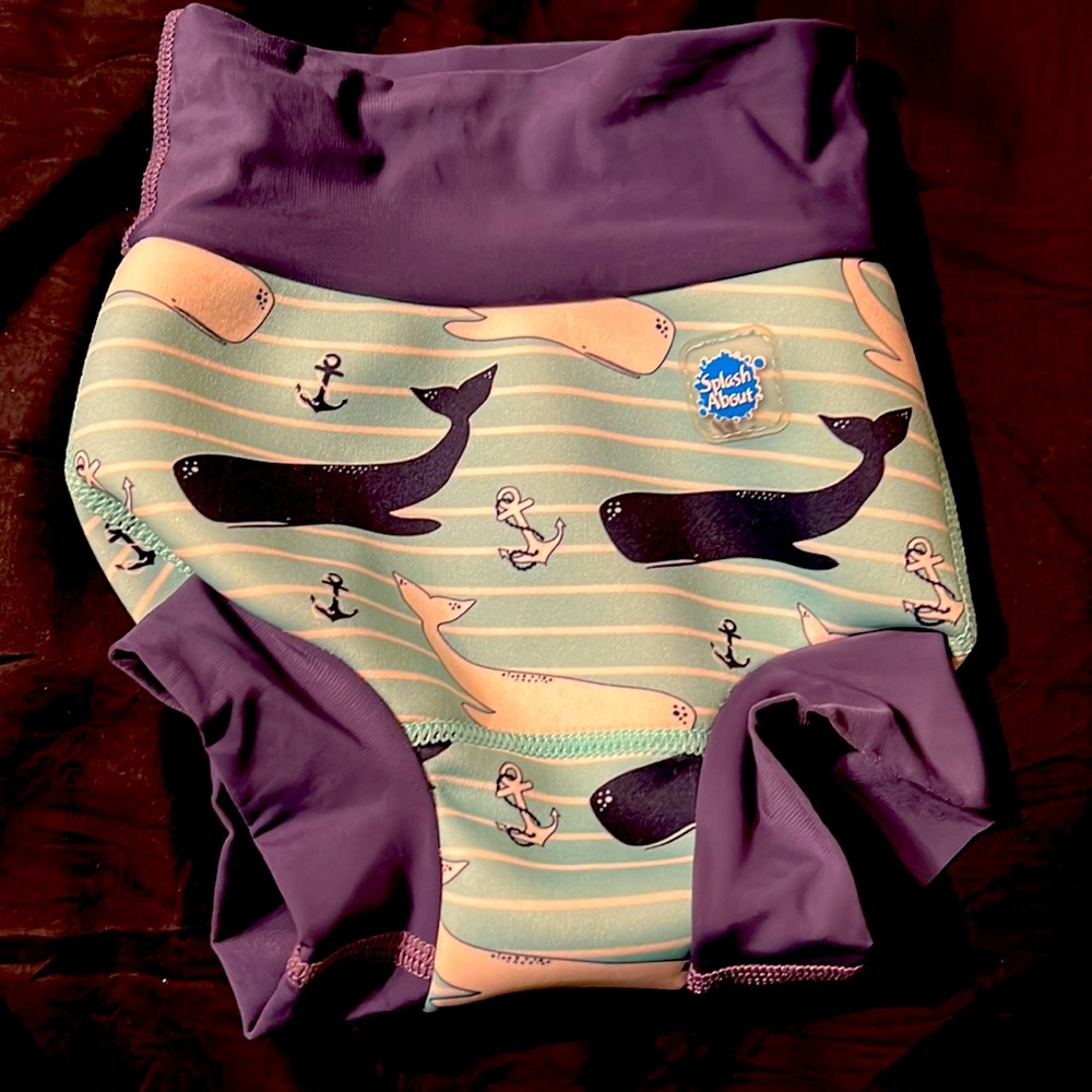Super cute whales 🐳 swim diaper- washable 1-2 years XL